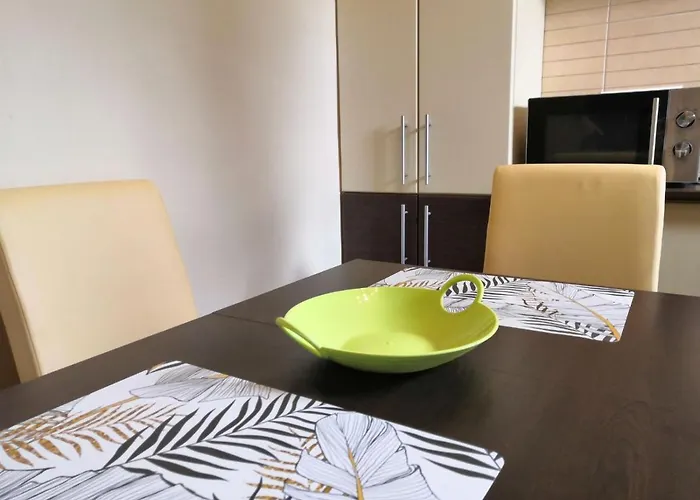 Newisland Family דירה